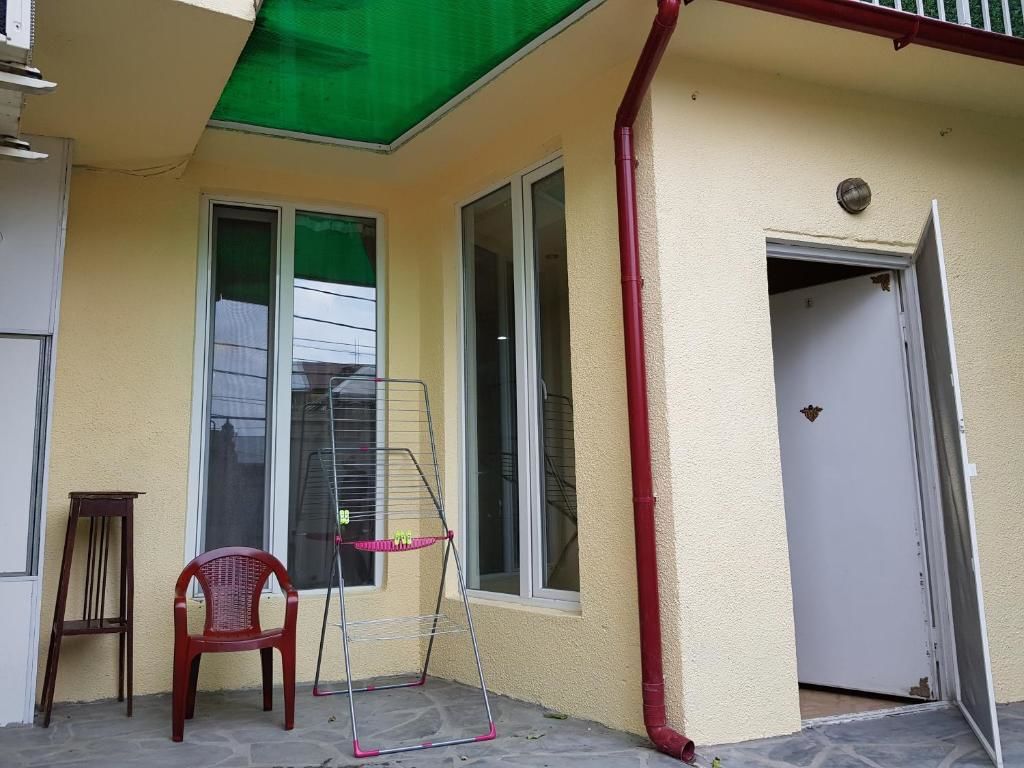 Виллы Гостевой уютный дом Тбилиси-36