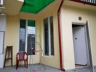 Виллы Гостевой уютный дом Тбилиси Вилла с 2 спальнями-14